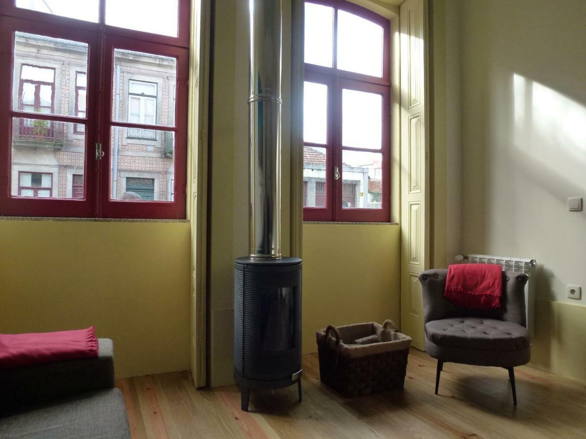 Canvas Atelier Hostal